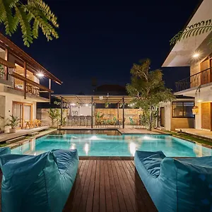 Kubu Tropis 3*, Ubud Indonesië