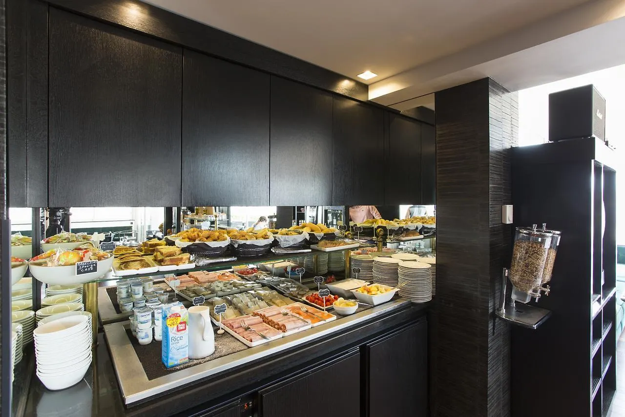 ****  Hotel Cannes Centre Univers Франция