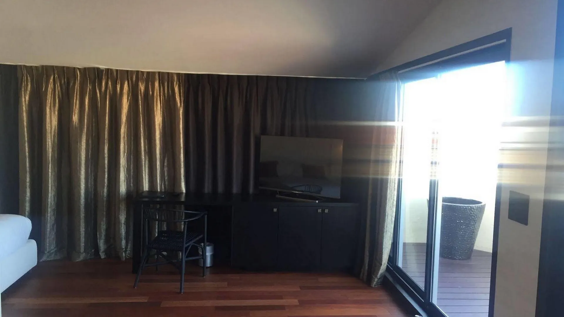 Hotel Cannes Centre Univers Франция