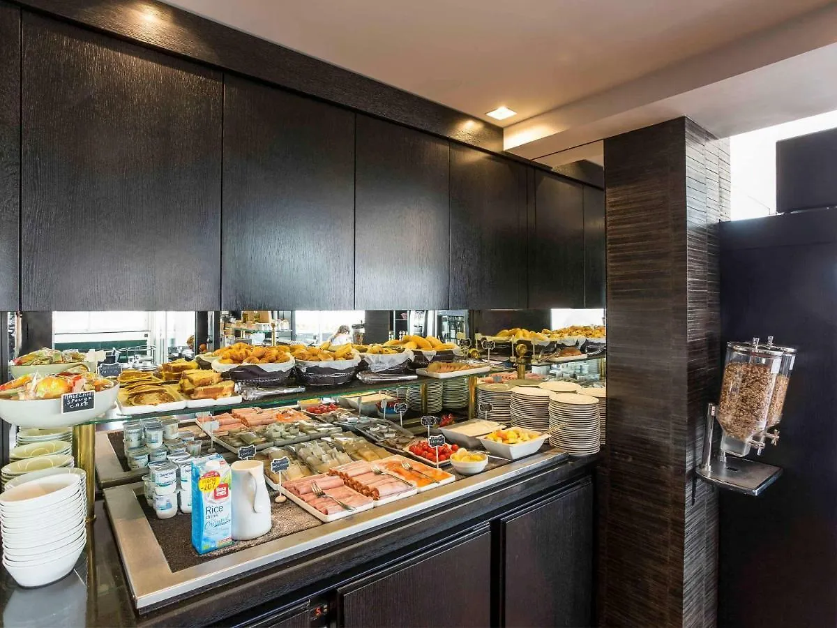 Hotel Cannes Centre Univers 4*,